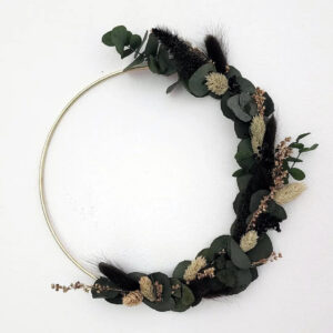 Couronne en Eucalyptus avec Touches Noires et Dorées - Fleurs Séchées