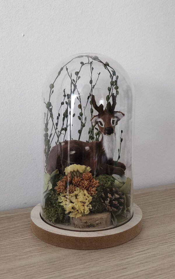Cloche décorative en fleurs séchées – Cerf & Faons