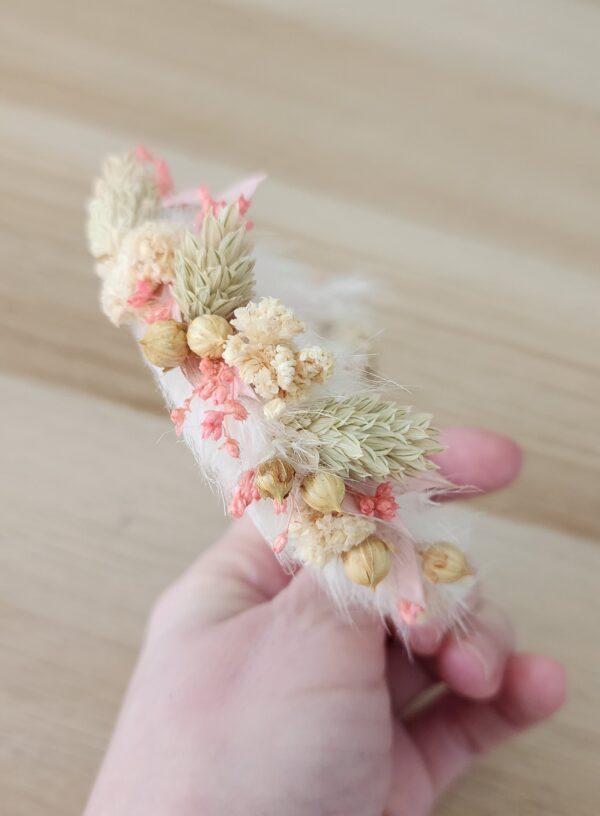 Ensemble Peigne et Bracelet en Fleurs Séchées - Teintes Roses et Naturelles avec Touche de Blanc – Image 3