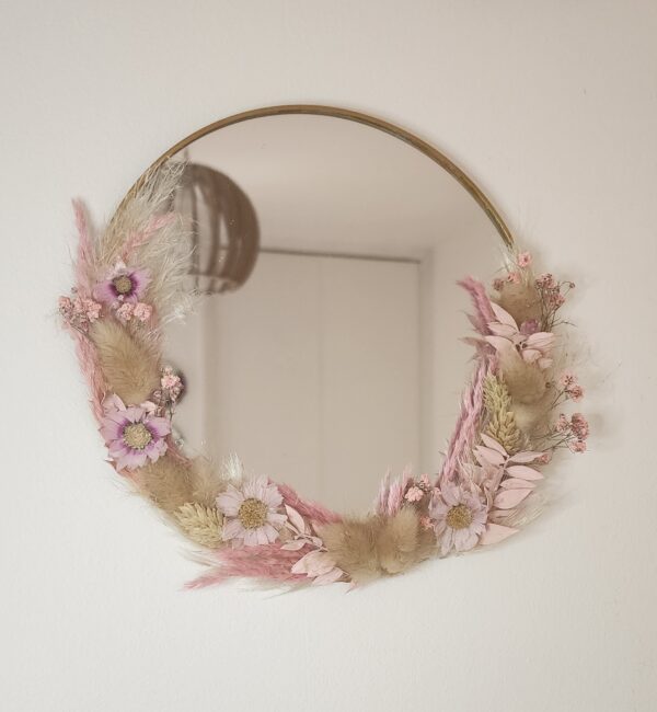 Miroirs décoratifs en fleurs séchées – Pièces uniques et artisanales