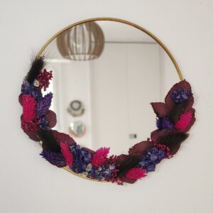 Miroir fleuri – Teintes bordeaux, violet profond & rose fuchsia